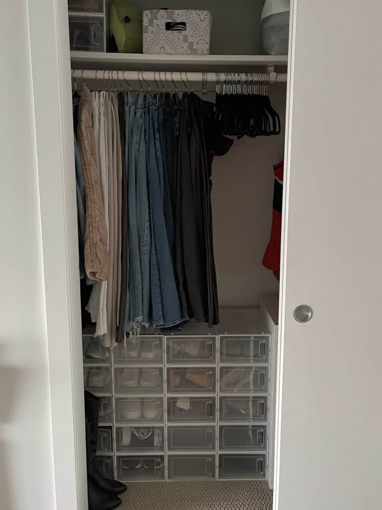 decluttering closet